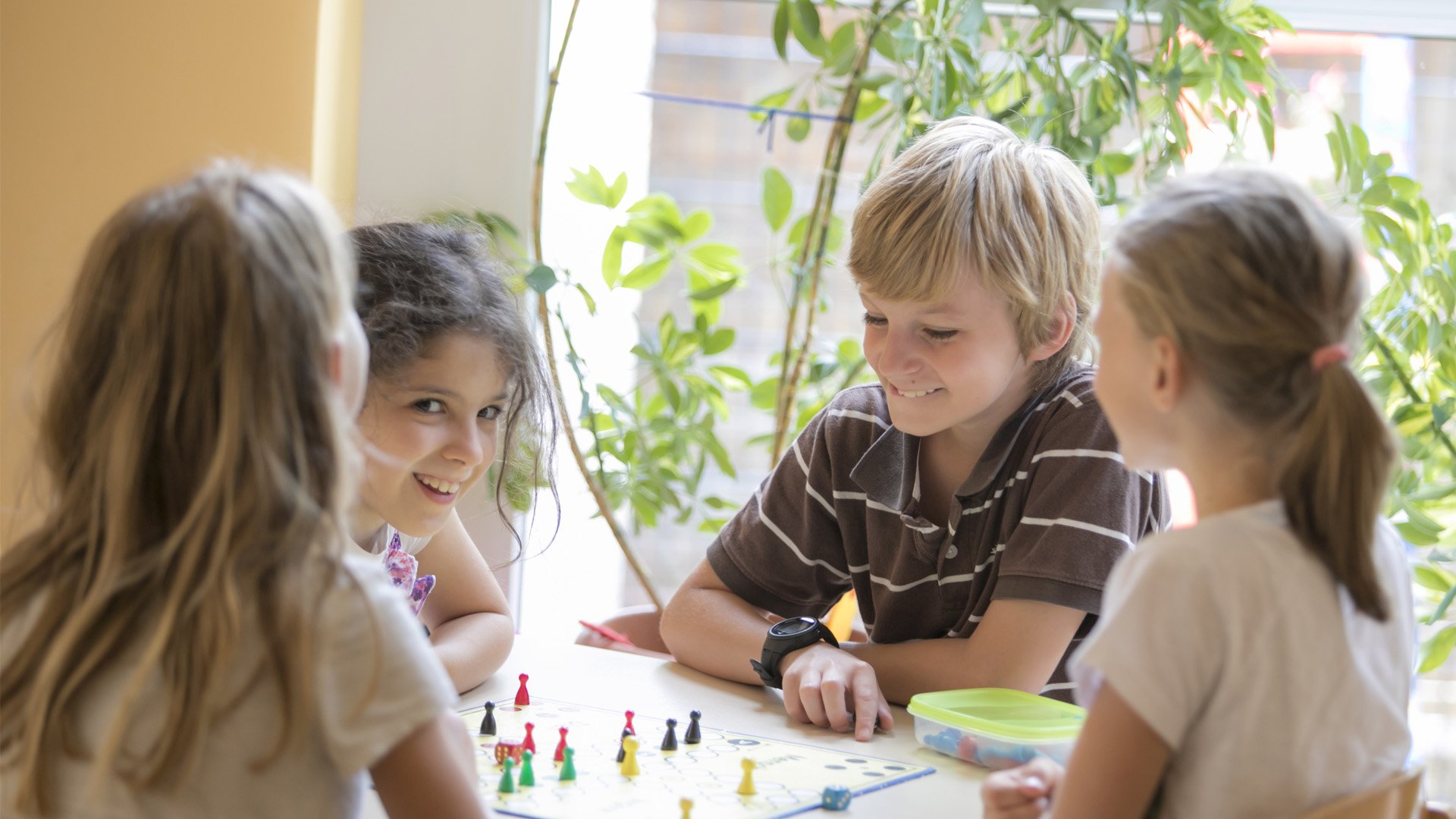 Grundschulkinder werden in der Heilpädagogischen Tagesstätte gezielt gefördert